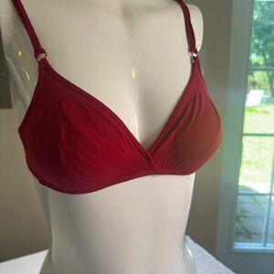 Huit 8 Red Ribbed Triangle Bralette Wireless Soft Cup French Lingerie 34A‎